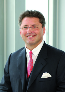 Große Ehre für Karl-Heinz Strauss.